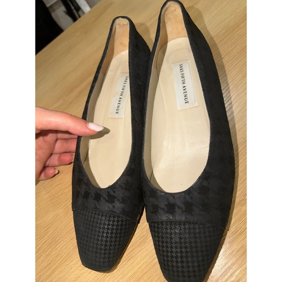 Saks Fifth Avenue Shoes - Saks Fifth Avenue Black Suede Houndstooth Pumps Low Block Heel